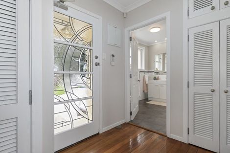 Photo of property in 2/935 Cameron Road, Gate Pa, Tauranga, 3112