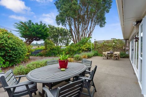 Photo of property in 29 Hona Street, Waikanae Beach, Waikanae, 5036