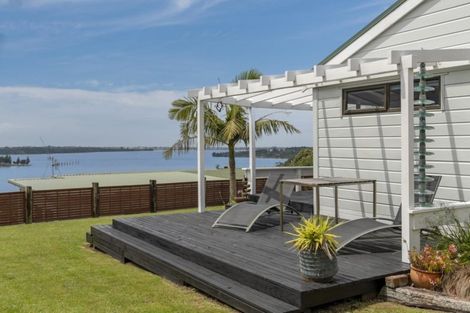 Photo of property in 11 Keam Way, Welcome Bay, Tauranga, 3112
