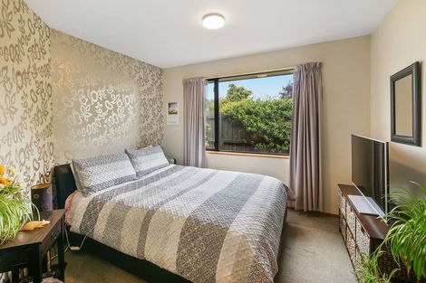 Photo of property in 113 Avonhead Road, Avonhead, Christchurch, 8042