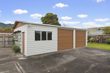Photo of property in 38 Rimu Street, Waikanae, 5036