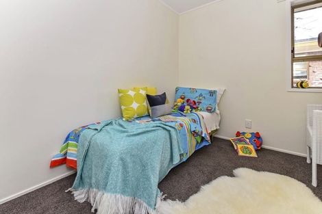 Photo of property in 1/3 Rapallo Place, Farm Cove, Auckland, 2012
