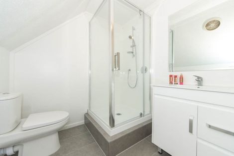 Photo of property in 11 Kayle Glen, West Harbour, Auckland, 0618
