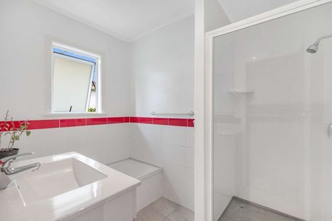 Photo of property in 1 Clyde Street, Utuhina, Rotorua, 3015