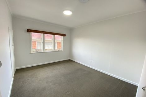 Photo of property in 17 Elizabeth Avenue, Papatoetoe, Auckland, 2025