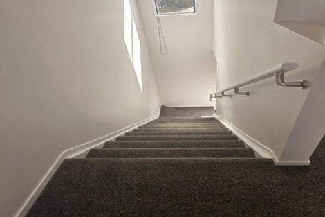 Photo of property in 2/66 Metcalfe Road, Ranui, Auckland, 0612
