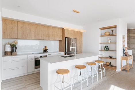 Photo of property in 15 Heaphy Lane, Paerata, 2124