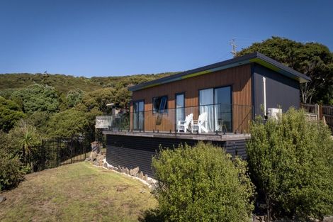 Photo of property in 14 Whaanga Road, Raglan, 3297