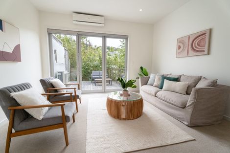 Photo of property in 32u8 Dr Taylor Terrace, Johnsonville, Wellington, 6037