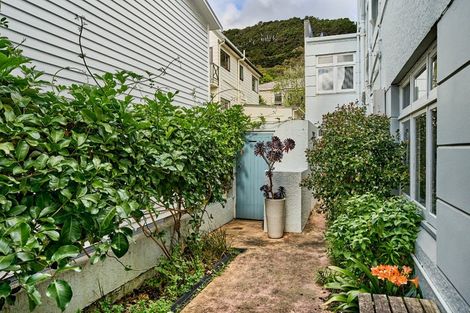 Photo of property in 1u3 Rixon Grove, Mount Victoria, Wellington, 6011