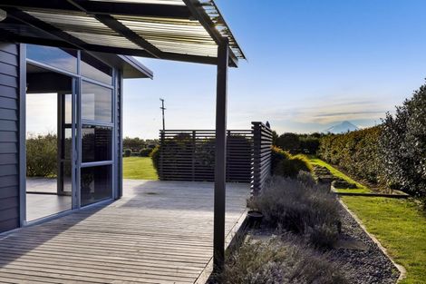 Photo of property in 484 Turuturu Road, Hawera, 4674