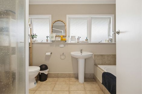Photo of property in 3 Joanna Place, Deanwell, Hamilton, 3206