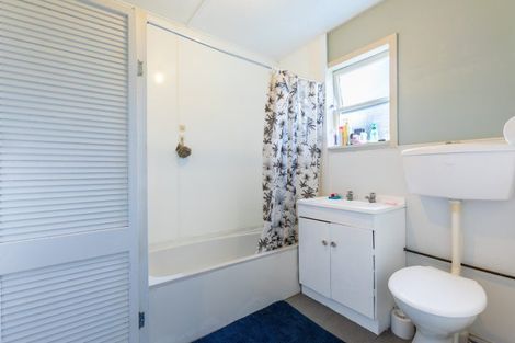 Photo of property in 10 Seddon Street, Dannevirke, 4930