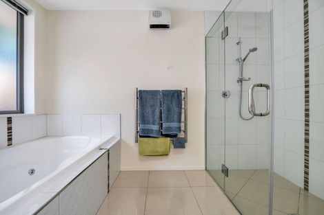 Photo of property in 18 Ravensdale Rise, Westmorland, Christchurch, 8025