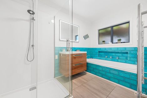 Photo of property in 53 Riverstone Drive, Riverstone Terraces, Upper Hutt, 5018