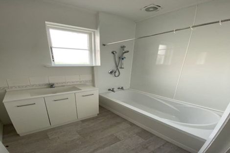 Photo of property in 3 Huia Street, Riccarton, Christchurch, 8041