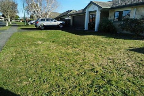 Photo of property in 19 Cate Road, Rototuna, Hamilton, 3210