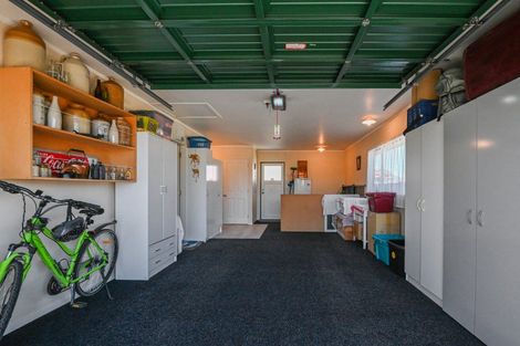 Photo of property in 1 Belgrove Drive, Waipukurau, 4200