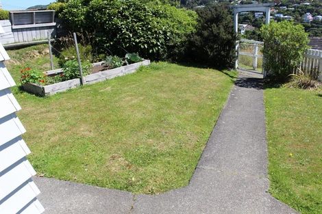 Photo of property in 8 Rodney Street, Northland, Wellington, 6012