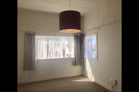 Photo of property in 44 Rimu Street, New Lynn, Auckland, 0600