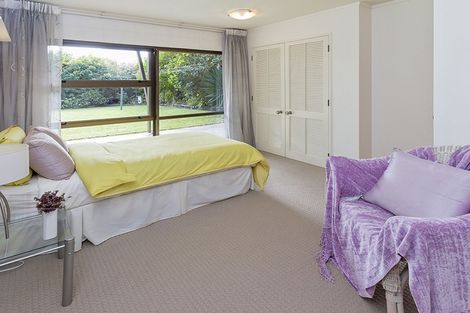 Photo of property in 6 Redoubt Road, Goodwood Heights, Auckland, 2105
