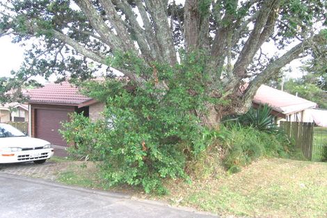 Photo of property in 2/16 Clare Place, Glenfield, Auckland, 0629