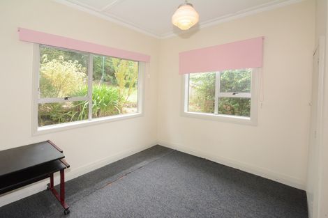 Photo of property in 305 Ravensbourne Road, Ravensbourne, Dunedin, 9022