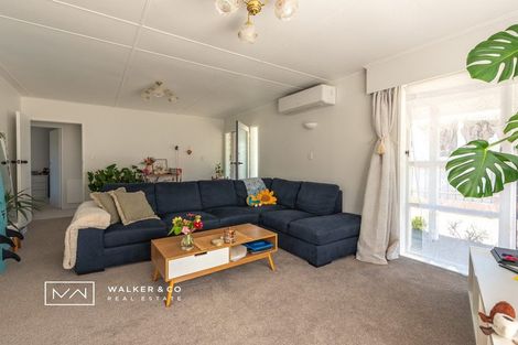 Photo of property in 15 Kaponga Street, Wainuiomata, Lower Hutt, 5014