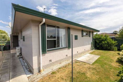 Photo of property in 15 Chipping Lane, Redwood, Christchurch, 8051