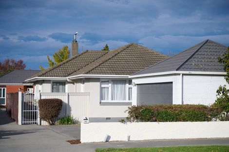 Photo of property in 192 Avonhead Road, Avonhead, Christchurch, 8042