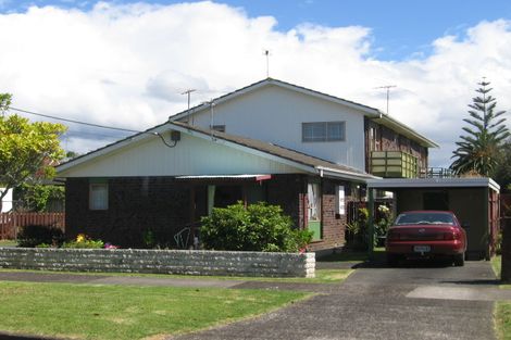 Photo of property in 3/8 Koromiko Street, New Lynn, Auckland, 0600