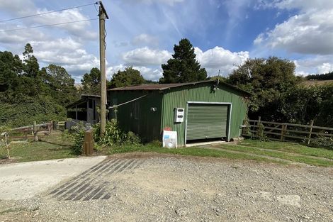 Photo of property in 569 Kanohi Road, Kaukapakapa, 0873