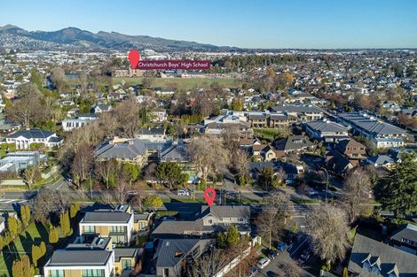 Photo of property in 2 Snowdon Road, Fendalton, Christchurch, 8052