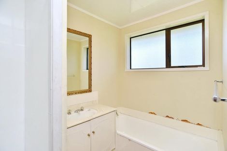 Photo of property in 5 Ballymena Drive, Belfast, Christchurch, 8051