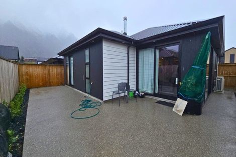 Photo of property in 5 Waterfowl Road, Jacks Point, 9371