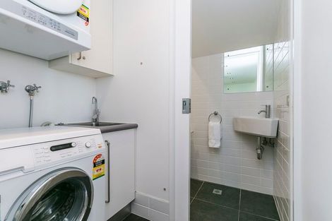 Photo of property in 22u5 The Crescent, Roseneath, Wellington, 6011
