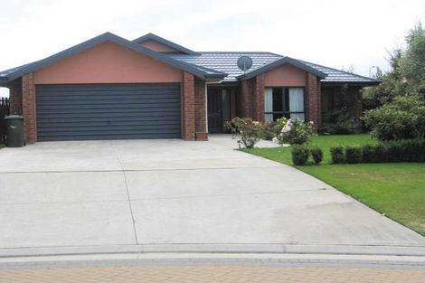 Photo of property in 9 Gainsborough Court, Rolleston, 7614