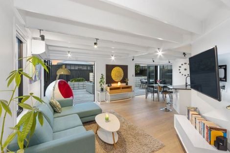 Photo of property in 2/36 Edgeware Road, St Albans, Christchurch, 8014