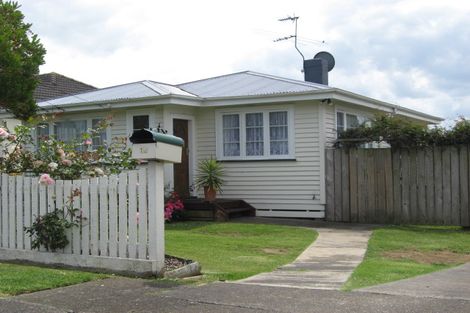 Photo of property in 2/18 Church Road, Mangere Bridge, Auckland, 2022