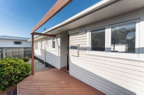Photo of property in 8 Becroft Drive, Forrest Hill, Auckland, 0620
