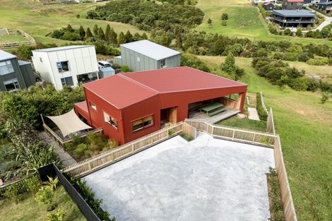 Photo of property in 50 Rangitahi Road, Raglan, 3225