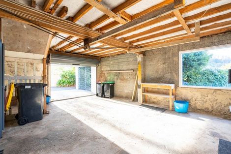 Photo of property in 18 Colquhoun Street, Glenross, Dunedin, 9011