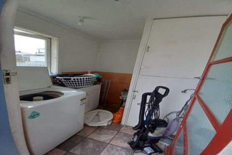 Photo of property in 23 Tane Street, New Lynn, Auckland, 0600