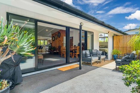 Photo of property in 22 Gillies Avenue, Taupo, 3330