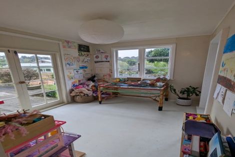 Photo of property in 46 Wellington Road, Paekakariki, 5034
