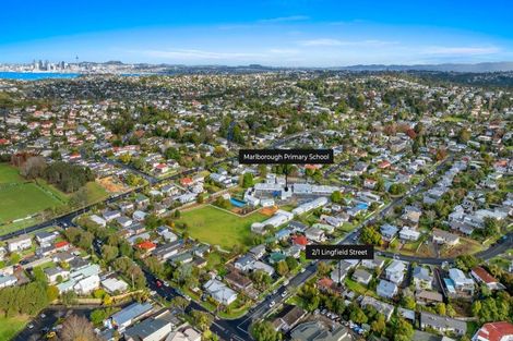Photo of property in 2/1 Lingfield Street, Glenfield, Auckland, 0629