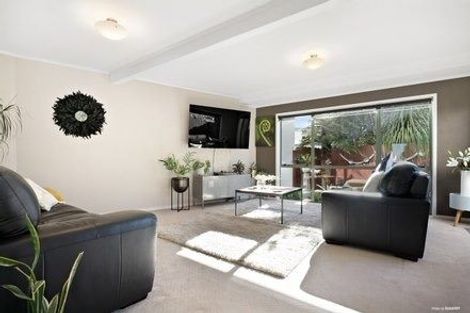 Photo of property in 20b Bledisloe Street, Cockle Bay, Auckland, 2014