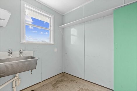 Photo of property in 83 River Road, Masterton, 5810