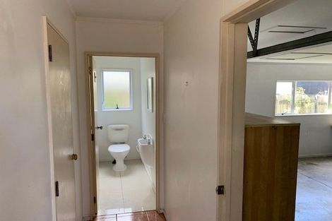 Photo of property in 1/18 Peach Road, Glenfield, Auckland, 0629