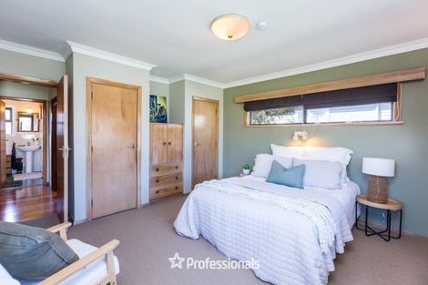 Photo of property in 8 Coates Grove, Silverstream, Upper Hutt, 5019